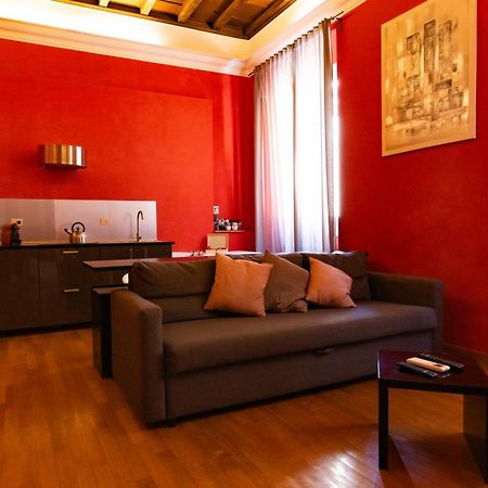Barberini Apt Close To Fontana Di Trevi 로마 외부 사진